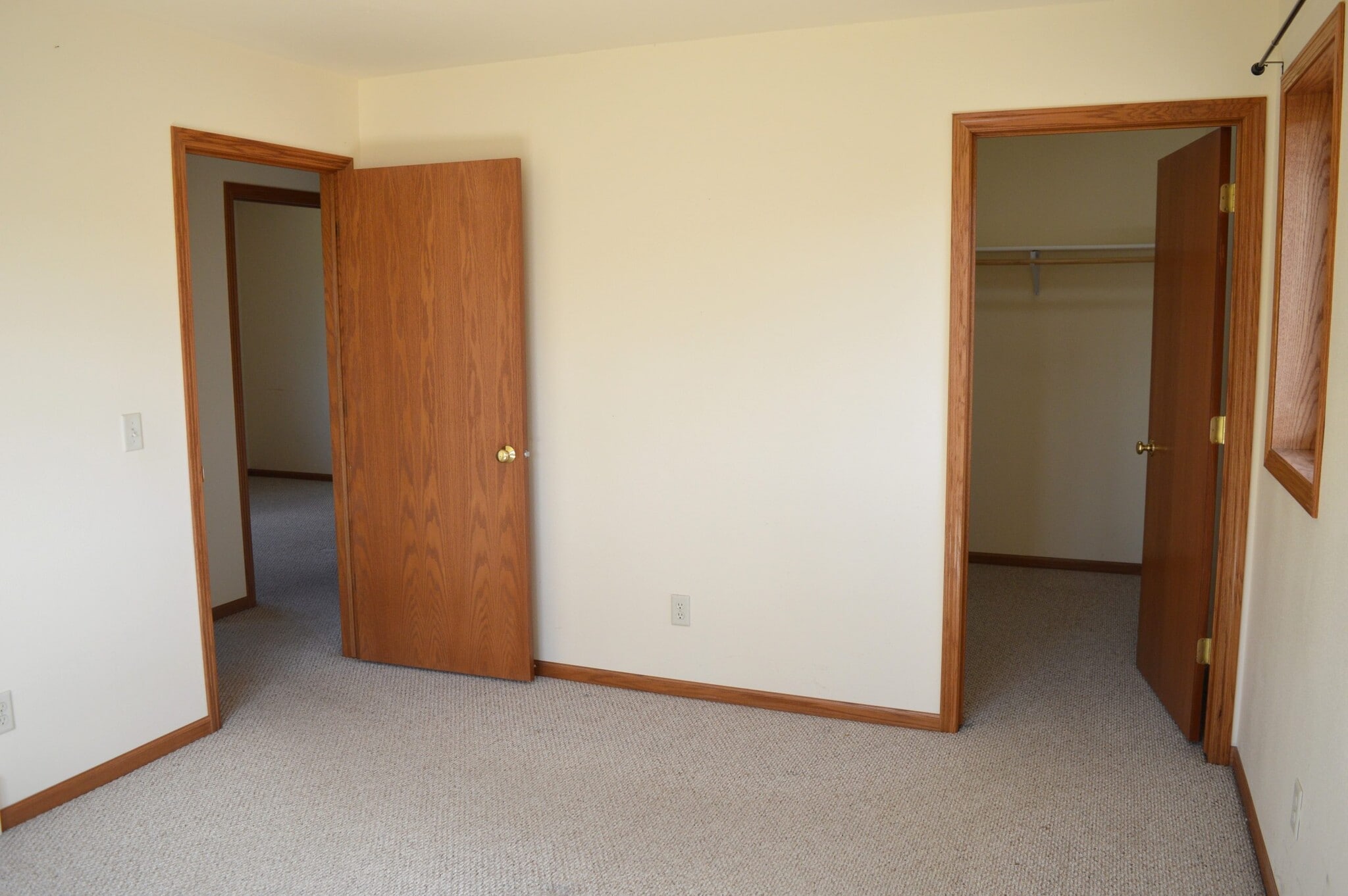 Building Photo - 1121 Union Rd