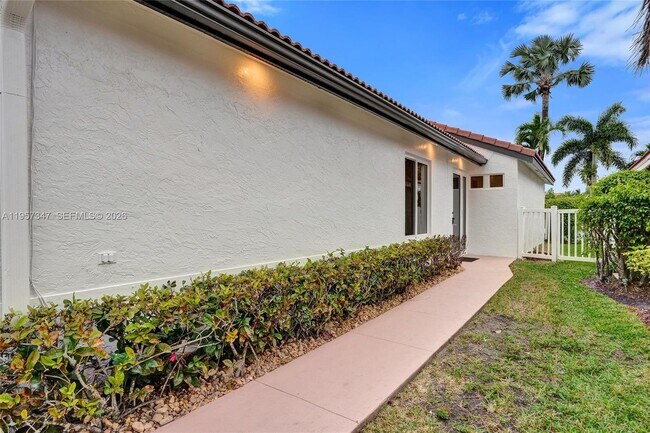 Building Photo - 18034 SW 20th St