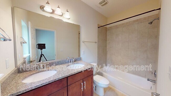 Building Photo - 11311 Estancia Villa Dr