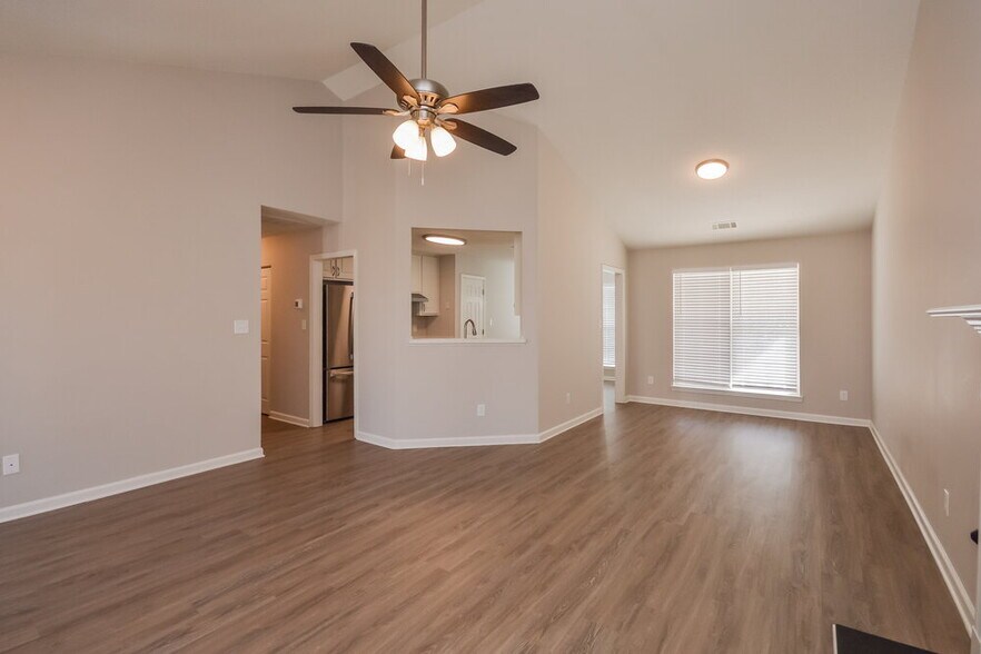 Building Photo - 4886 Buchli Ln