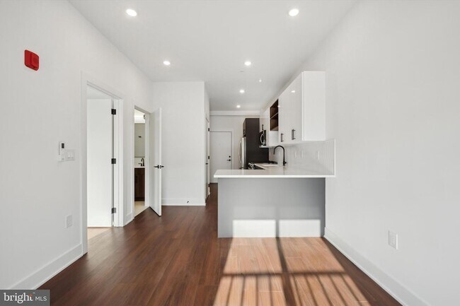 Building Photo - 501 Washington Ln