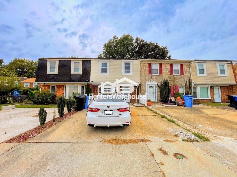 Primary Photo - 632 Biltmore Dr