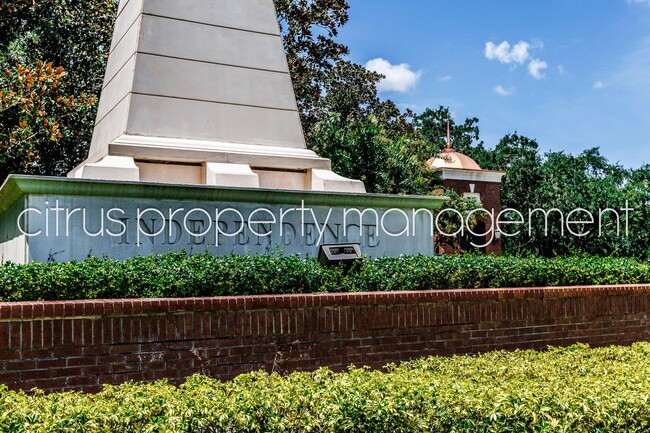 Building Photo - Spacious 4/3 in Independence Available Now!