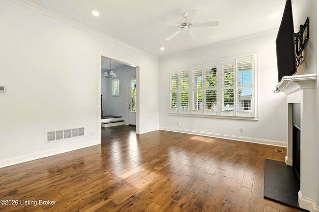 Building Photo - 8707 Featherbell Blvd