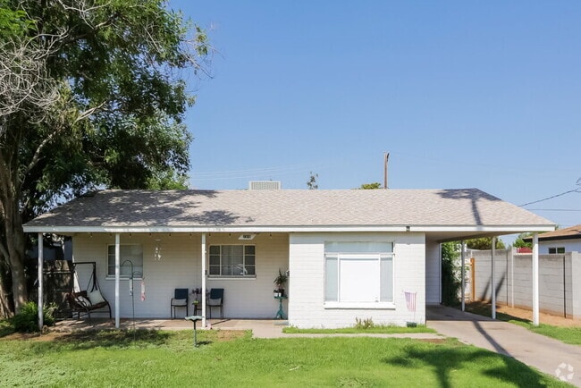 Building Photo - 2318 N 30th Pl