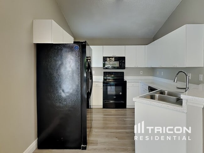 Building Photo - 3610 Blechnum Fern Ln