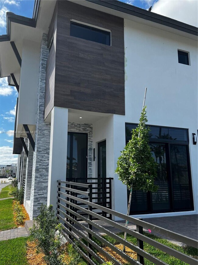 Building Photo - 8003 NW 42nd St