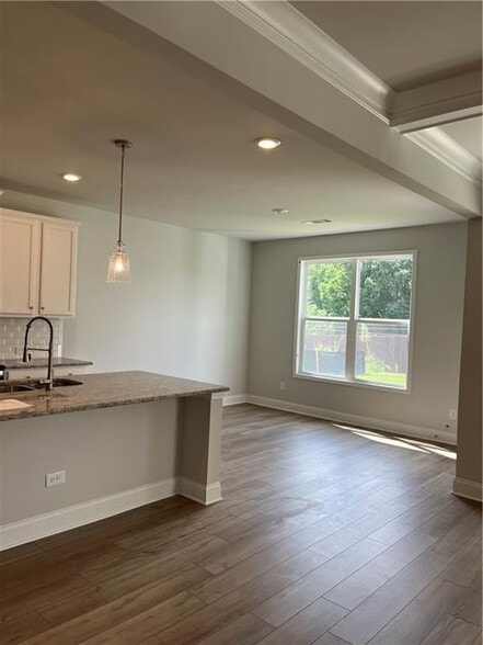 Building Photo - 5248 Fox Den Rd