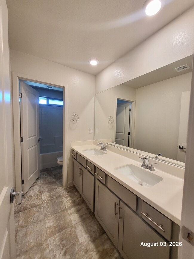 Building Photo - 9645 Jade Rise Ave