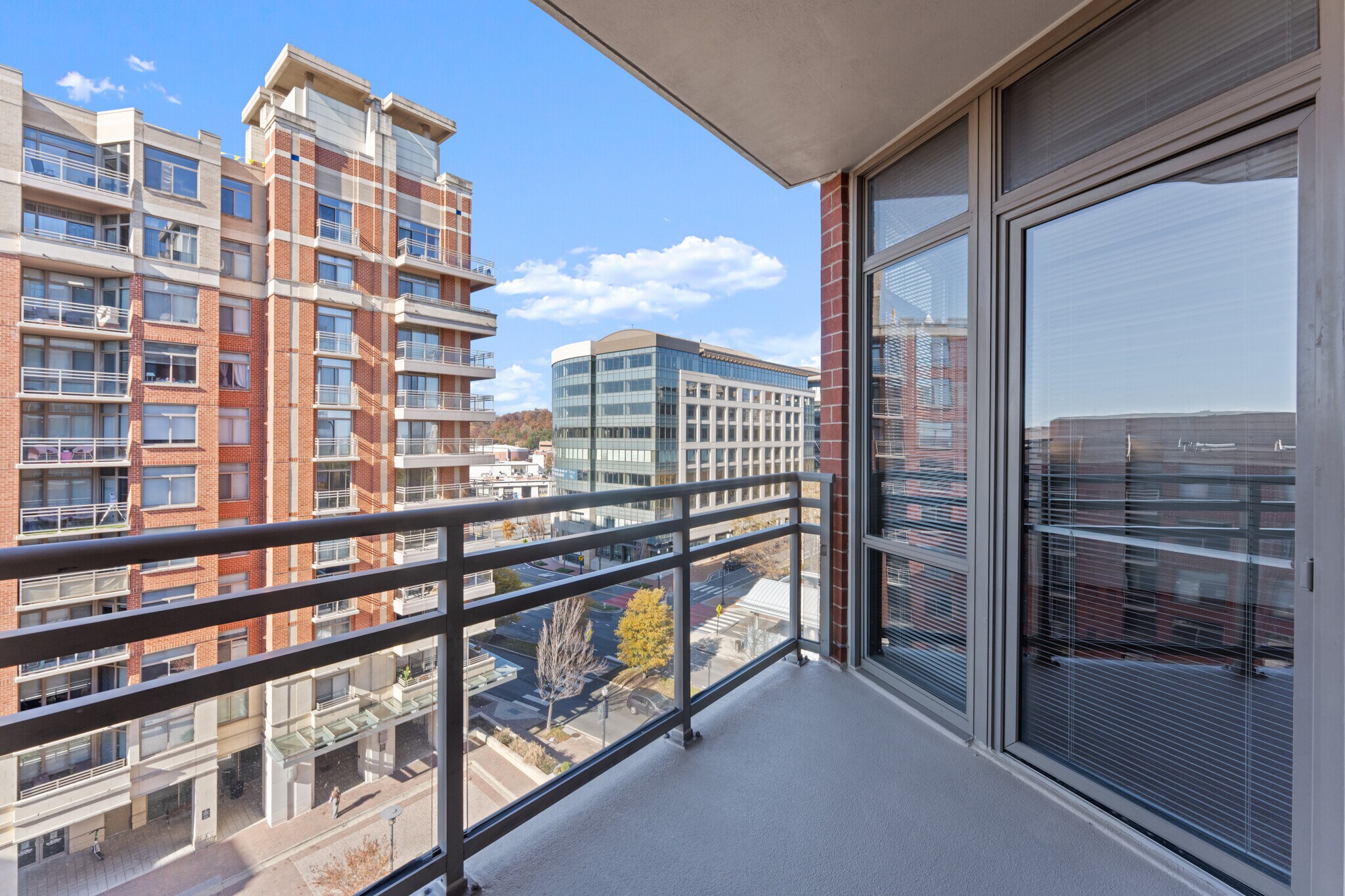 Building Photo - 3650 S Glebe Rd