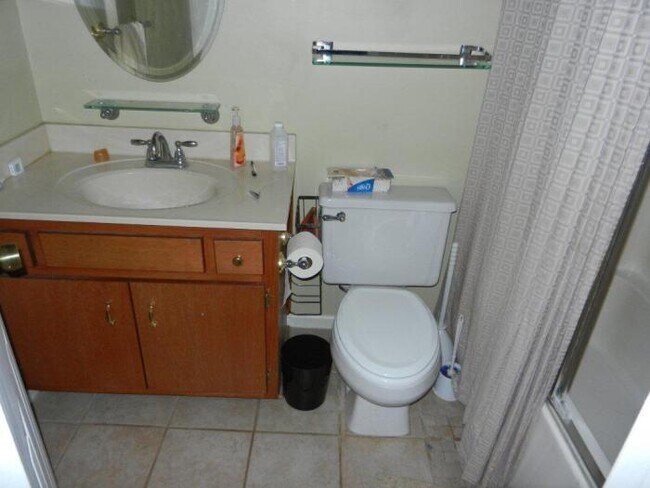 Building Photo - 3 bedroom in Hampton VA 23666