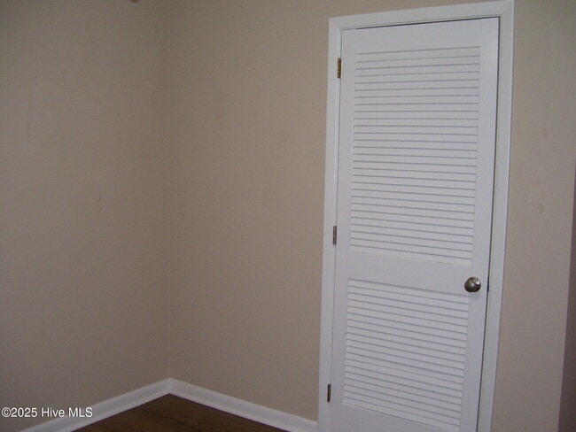 Building Photo - 355 Newton Dr