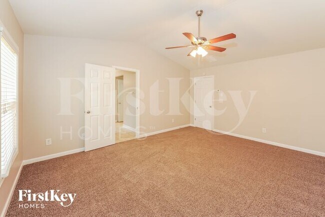 Building Photo - 5440 Crestwick Wy