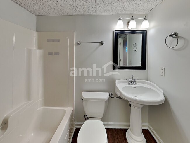 Building Photo - 5001 Open Meadow Dr