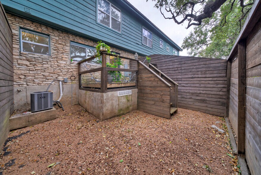 BACKYARD AND DECK - 3805 southridge dr