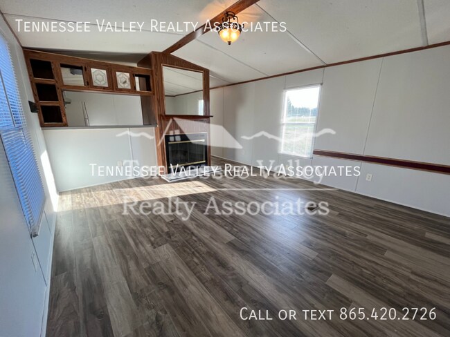 Building Photo - 2248 Knoxville Hwy