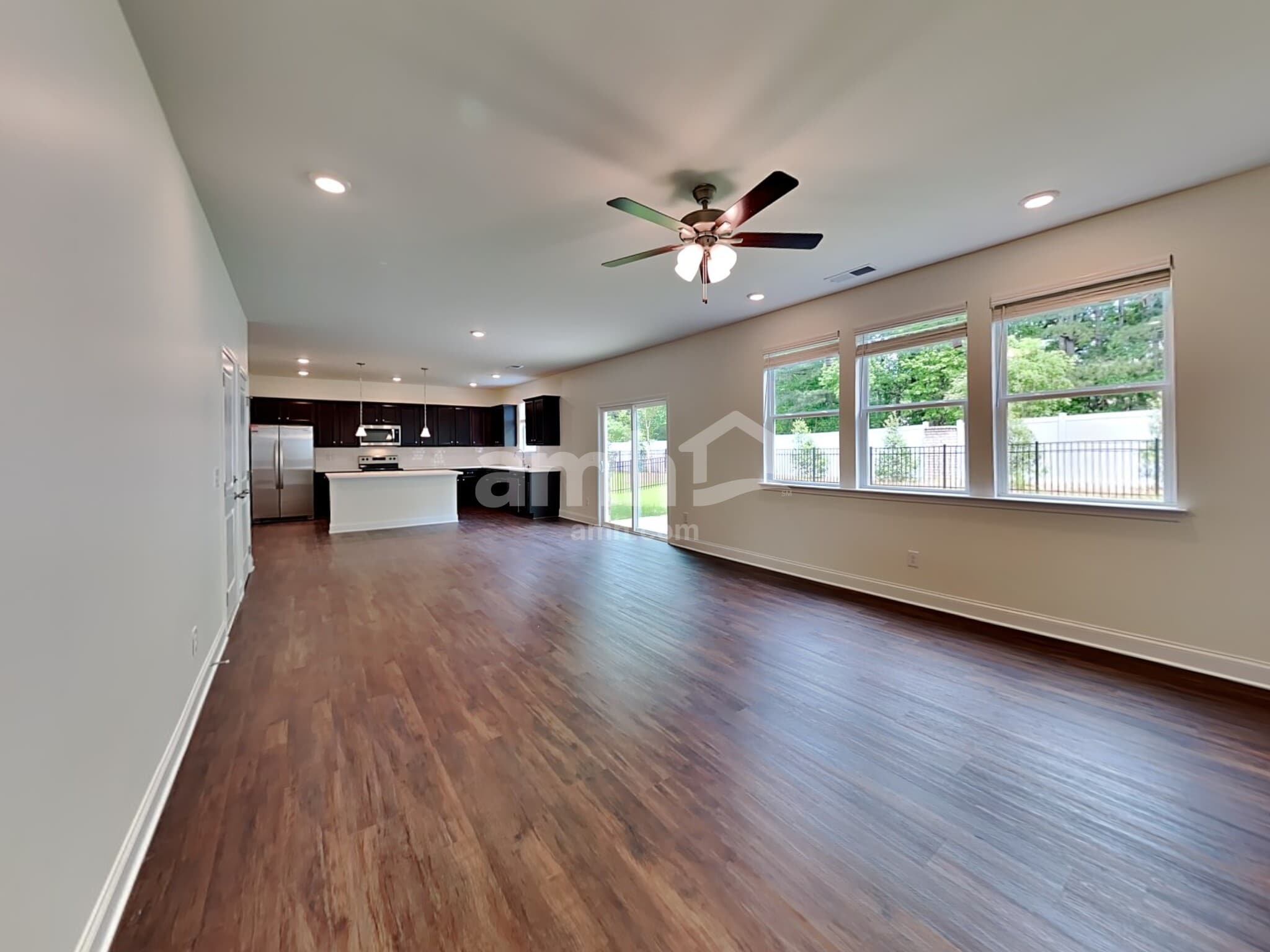 Building Photo - 839 Carnaby Ln