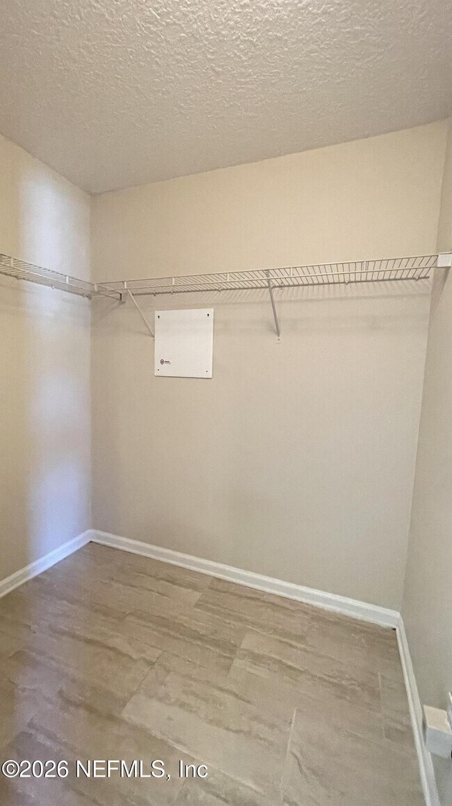 Building Photo - 1707 Biscayne Bay Cir