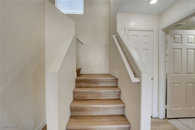 Building Photo - 1220 Padre Serra Ln