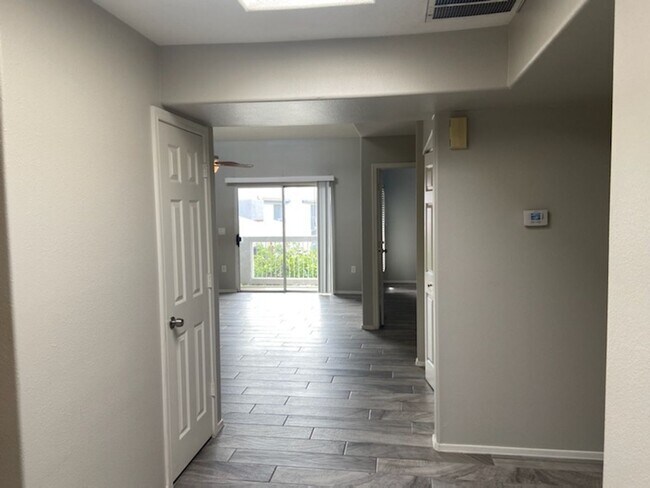 Building Photo - A Special 2 bed 2 bath Condo overlooking C...