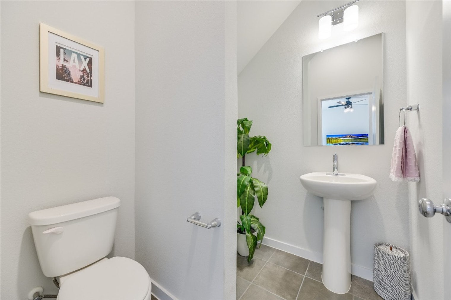 Building Photo - 15109 Casbah Dr