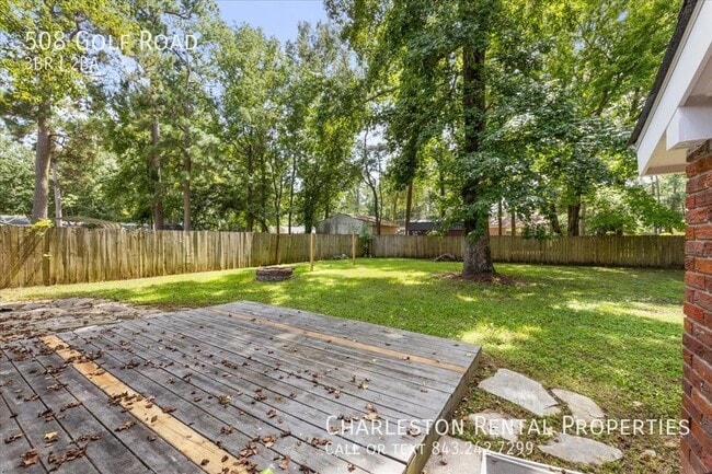 Building Photo - 508 Golf Rd
