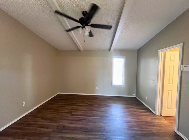 Building Photo - 5718 88th St