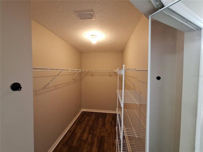 Building Photo - 27854 Breakers Dr