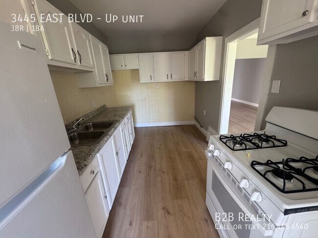 Building Photo - 3445 East Blvd