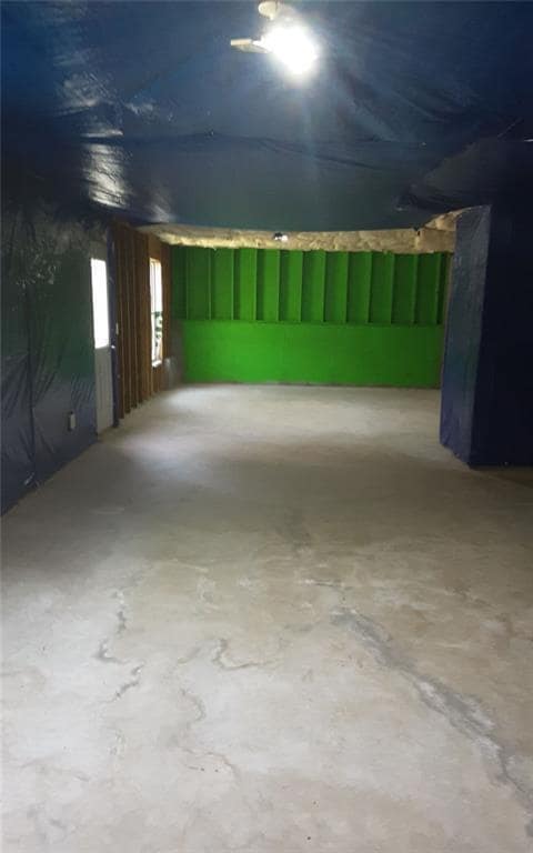 Building Photo - 132 Lakeshore Pkwy