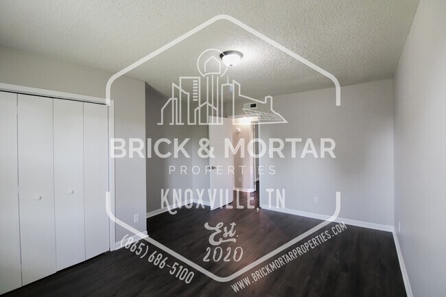 Building Photo - 133 Tallent Way
