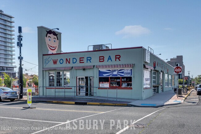 Building Photo - 180 Whitefield Ave