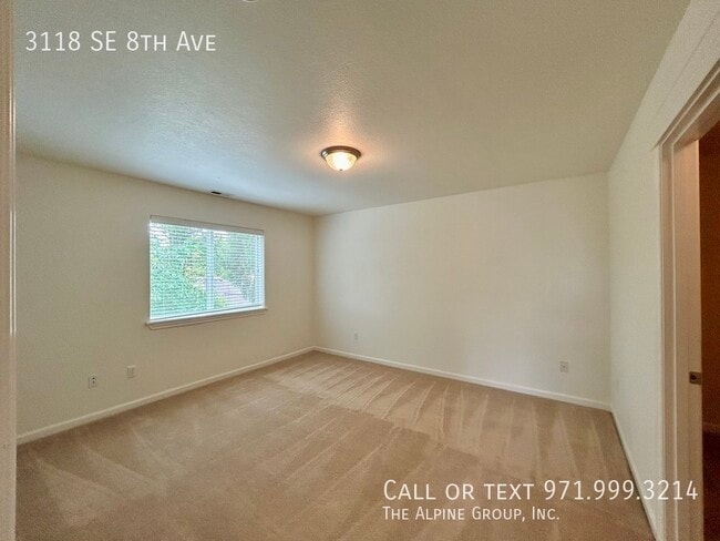 Building Photo - 3118 SE 8th Ave