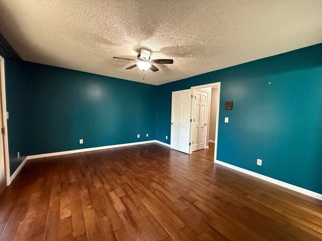 Building Photo - 3 Bedroom 2 Bathroom Home in Kingsport, TN