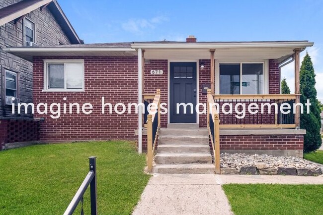 Primary Photo - Fully Renovated 4 Bedroom Single Family Ho...
