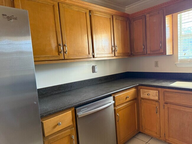 Building Photo - 132 Villacrest Dr