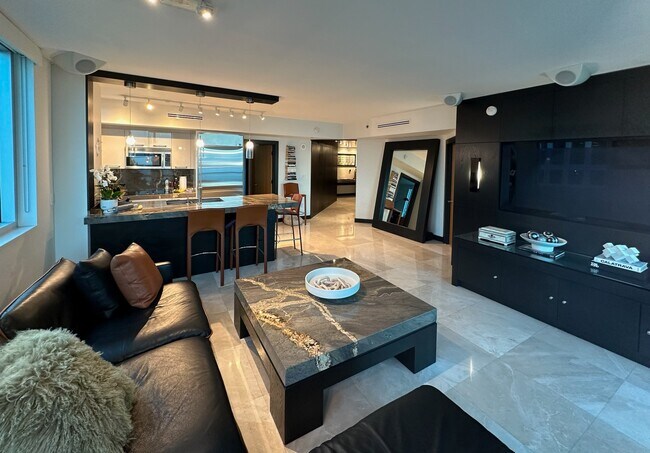 Living Room - 500 Brickell Ave