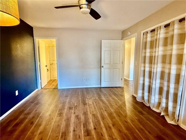 Building Photo - 26 Shakespeare Dr