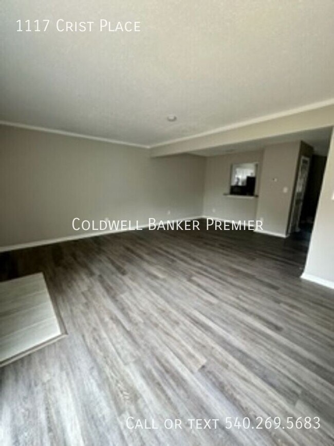 Building Photo - 1117 Crist Pl