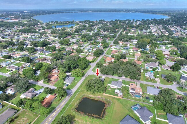 Building Photo - 1201 Burlington Ct