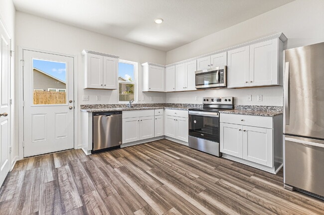 Building Photo - 1136 King Eider
