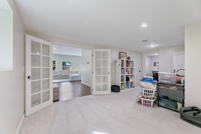 Building Photo - 645 US-12