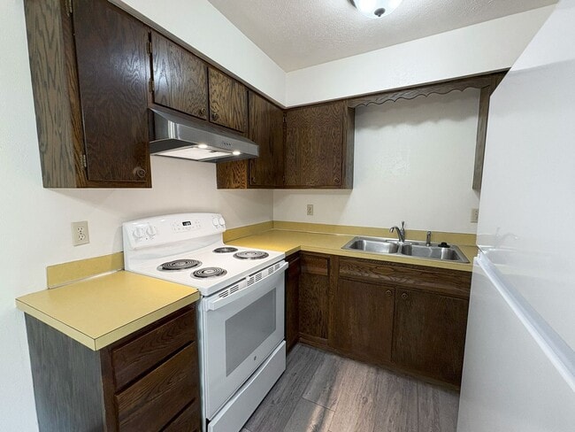 Interior Photo - Cedarwood MSU