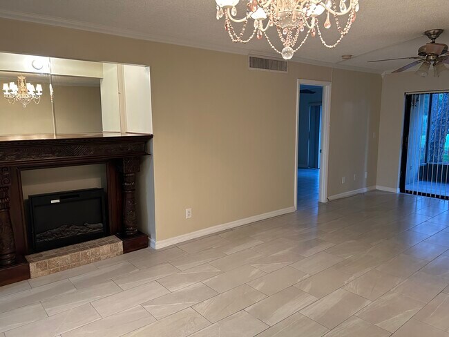 Building Photo - 2517 S 17th St