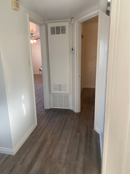 Building Photo - 309 Griffiths St