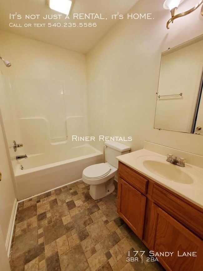 Building Photo - 177 Sandy Ln