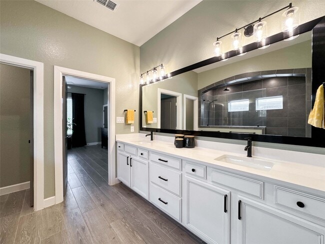 Building Photo - 9718 Starry Night Ln