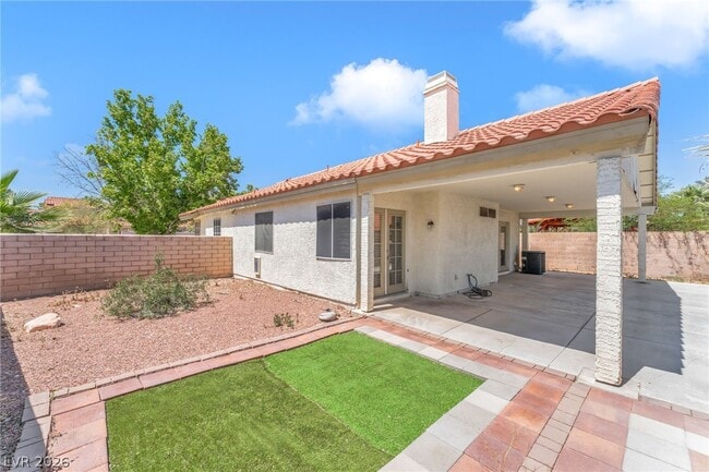 Building Photo - 4744 Denwood Dr