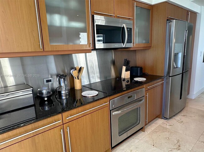 Building Photo - 2080 S Ocean Dr