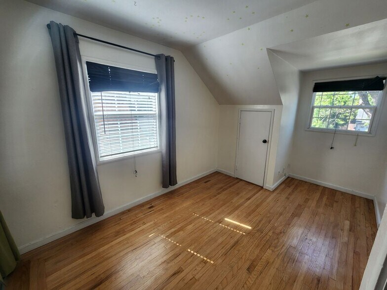 Building Photo - 4118 Cobblestone Dr